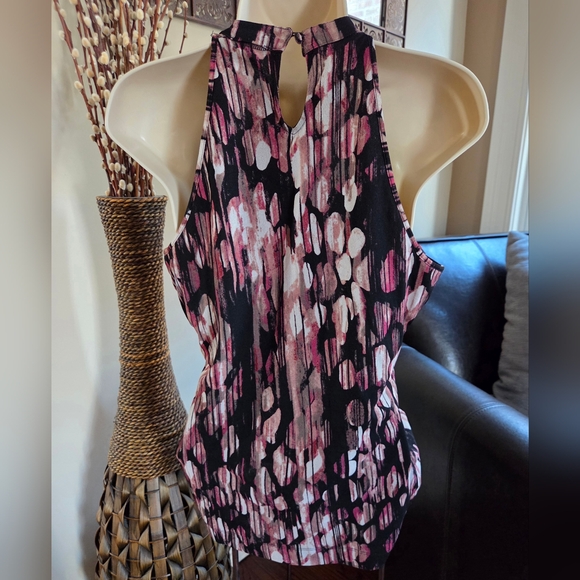 The Limited Black and Pink Tank Top - Picture 2 of 3